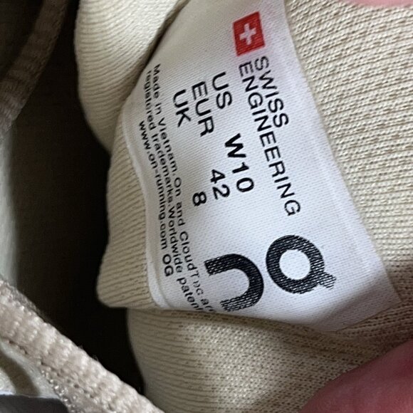 On Running Cloud Women Size 10 Running Shoes - Picture 9 of 9